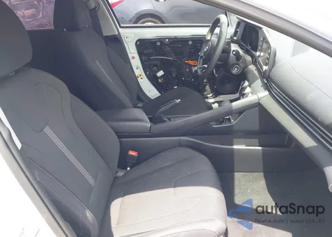 2021 Hyundai Elantra Se z USA, uszkodzony, nr VIN 5NPLL4AG9MH041534